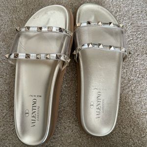 Valentino Flats